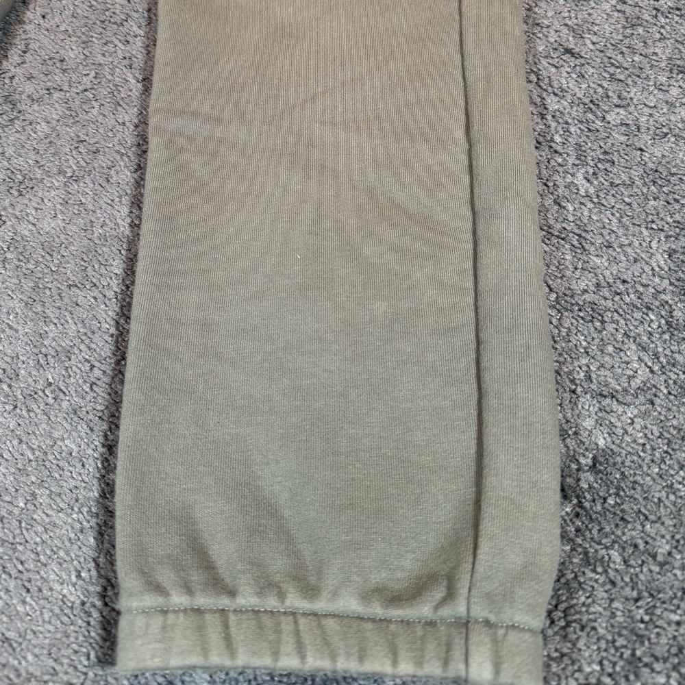 Kith x Wilson Sweatpants - Picture 2 of 9